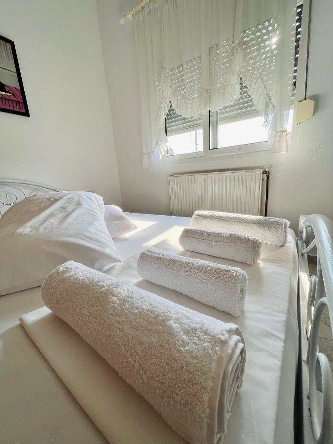 Atlantis Apartments Vrasná 外观 照片