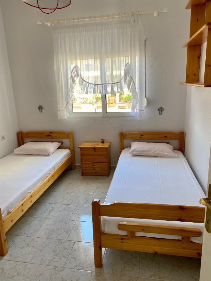 Atlantis Apartments Vrasná 外观 照片