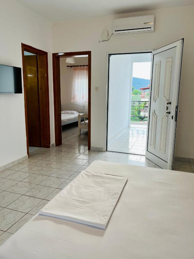 Atlantis Apartments Vrasná 外观 照片