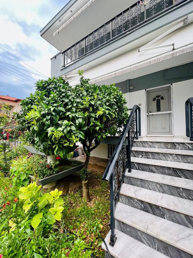 Atlantis Apartments Vrasná 外观 照片