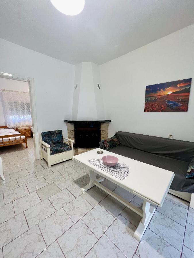 Atlantis Apartments Vrasná 外观 照片